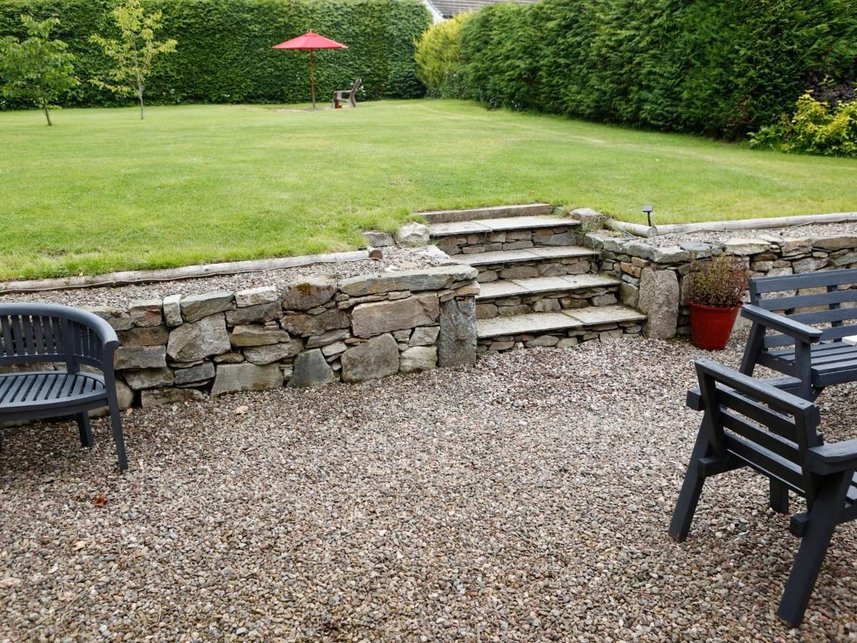 Roseburn Villa Pitlochry Bagian luar foto